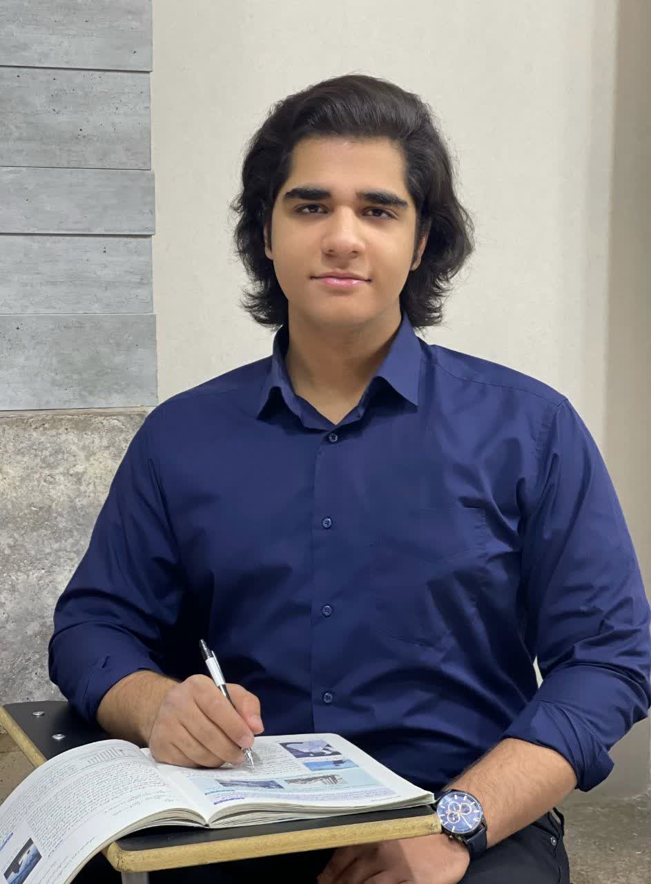 گفتگو با سیدصدرا حمیدی پایه 12ریاضی با تراز 8200