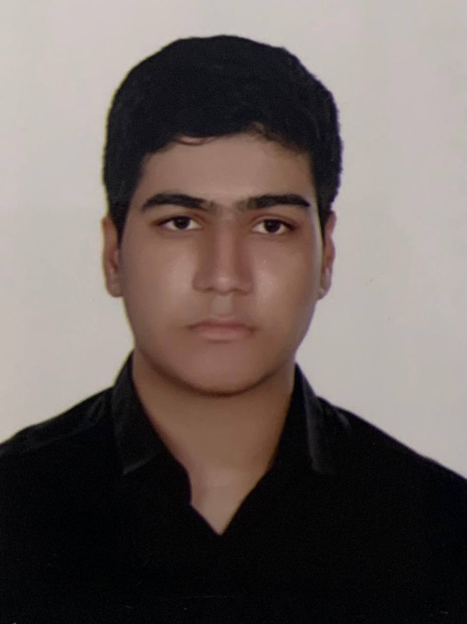 گفتگو با ارمیا قنصوریان زاده برتر دوازدهم تجربی همدان شعبه یک