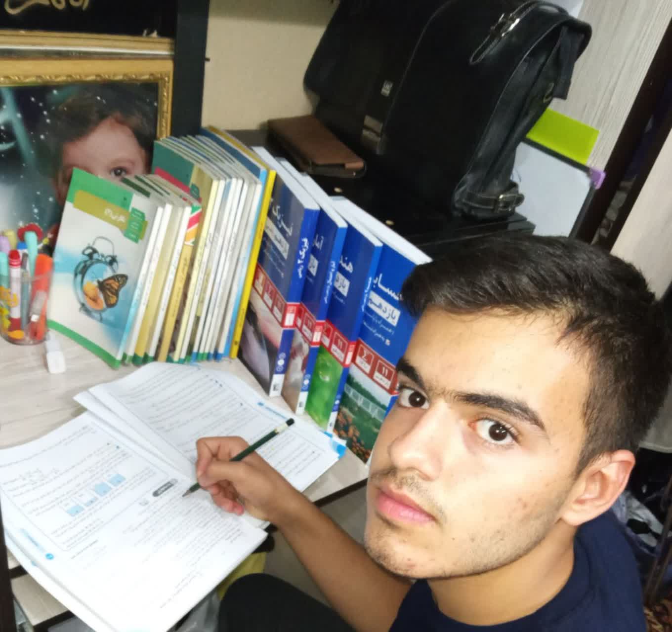 دانش آموز برتر: گفتگو با علیرضا دشتبان پایه یازدهم ریاضی