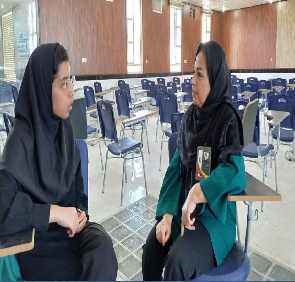 گفت وگو با قهرمان پیوستگی؛ سارا ضرابی دوازدهم ریاضی از ابرکوه