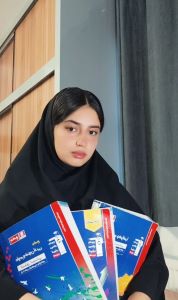 گفتگو با ساغراحمدگل دانش آموز برتر دوازدهم انسانی از شهرکرد