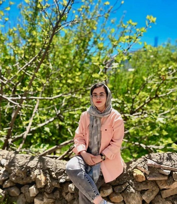 گفت‌وگو با هانیه قادری,دانش‌آموز دوازدهمی عضو باشگاه 500تایی