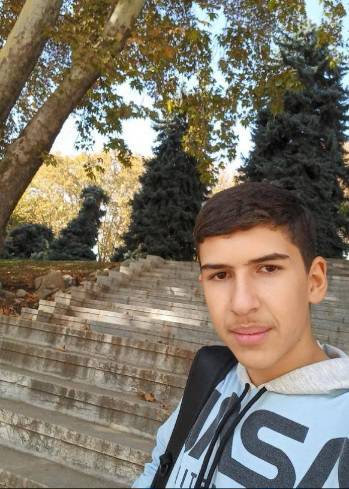 گفتوگو با محمدرضا عباسی،عضو باشگاه 700تایی ها