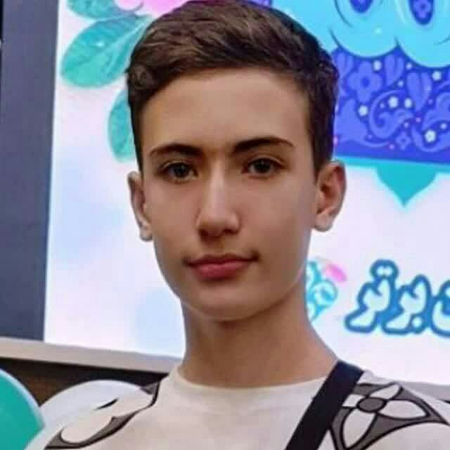 گفتگو و مصاحبه با دانش آموز پر تلاش نهم رادین قهرمان زاده