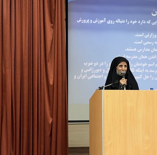 گفتگو با پروین حسنلو مدیر آموزشگاه دختران قلم چی زنجان