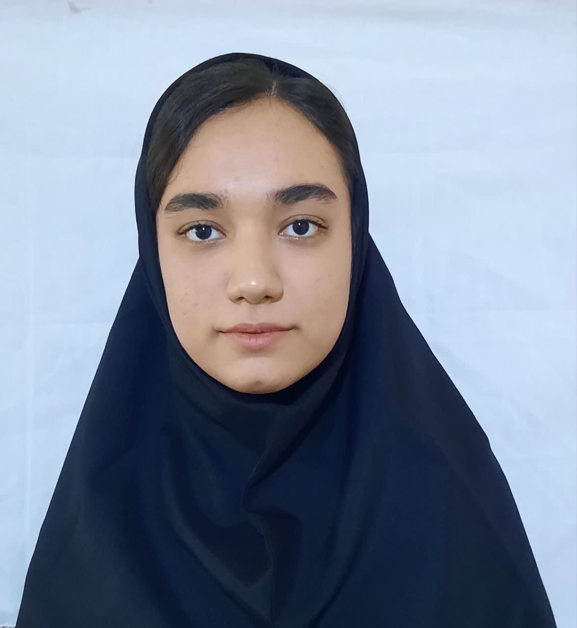 گفت و گو با ستایش سیرت:پایه نهم با بیش از 700پاسخ صحیح