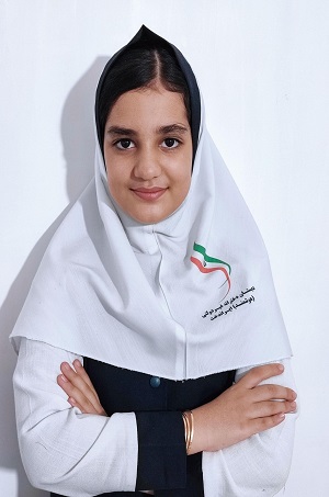 گفتگو با سیده مهدیه رضایی زاده پایه ششم عضو باشگاه پانصدتایی