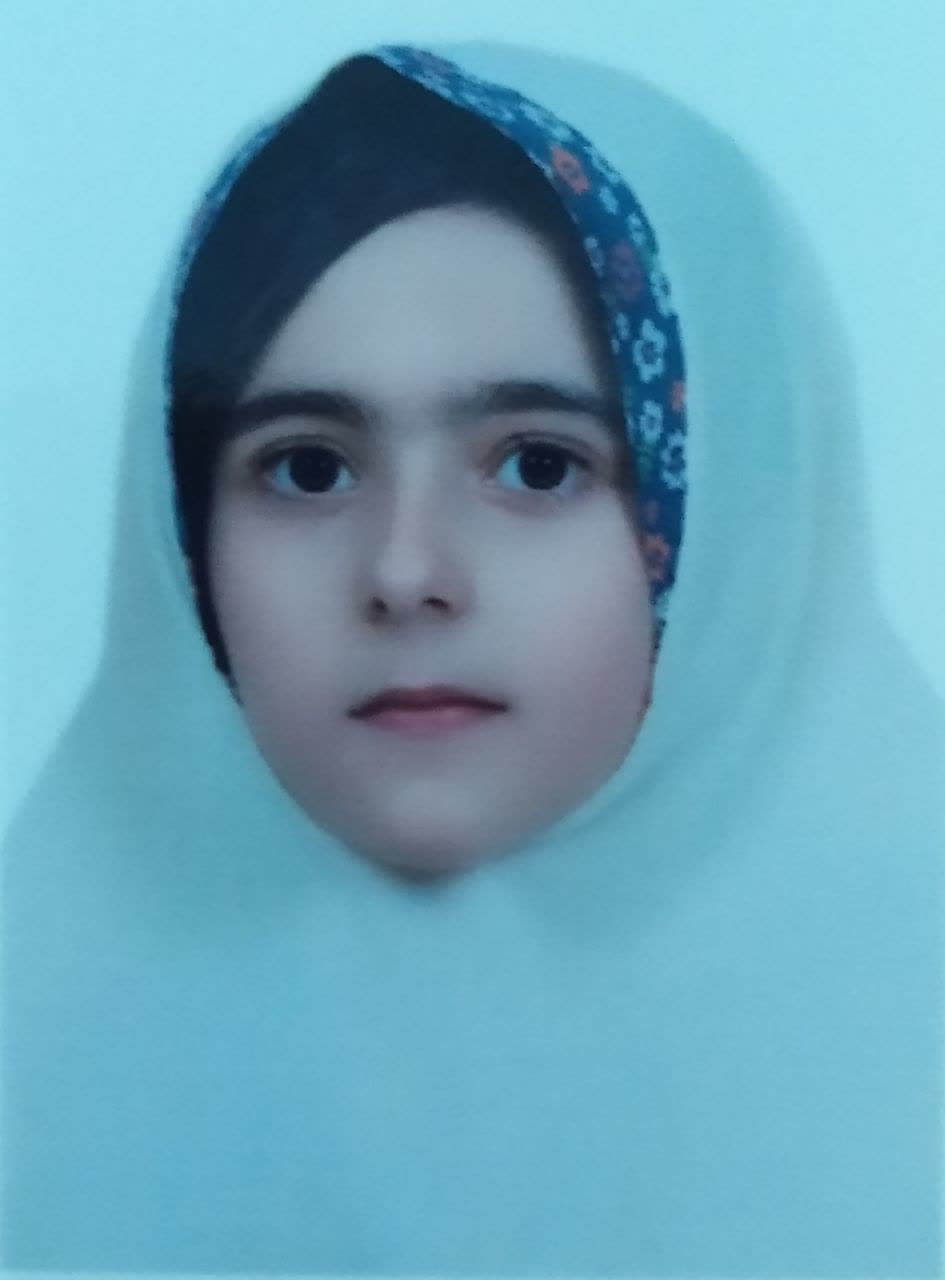 گفتگو با مانیا تسجیلی ؛ قهرمان پیوستگی پایه ششم دبستان از هرسین