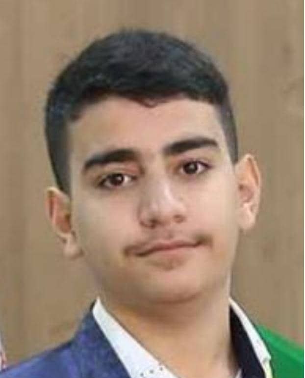 گفتگو باآریانوریان پایه یازدهم ریاضی عضوباشگاه پانصدتایی