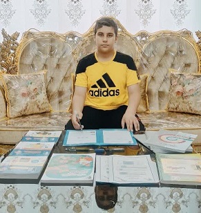 گفتگو با امیرعباس منصوری ؛ عضو باشگاه هزارتایی