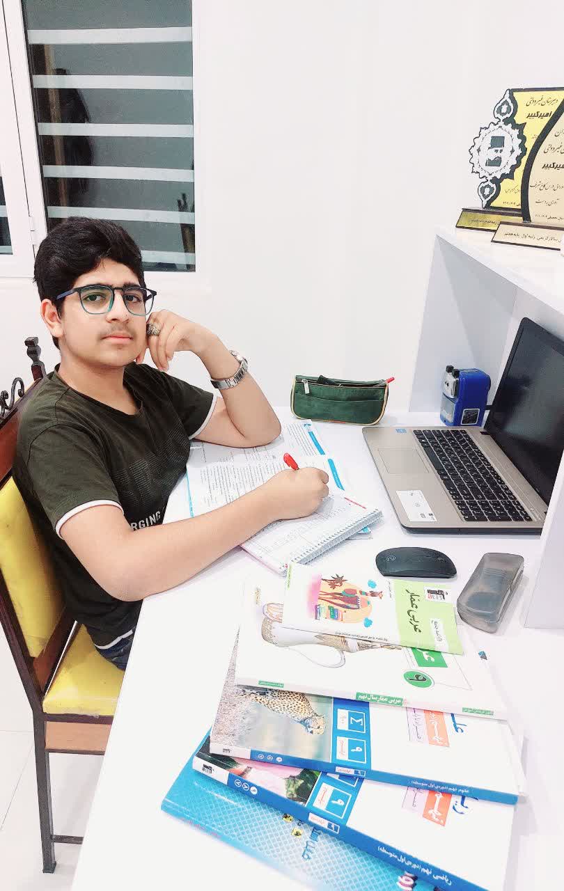 گفت وگو با آروین سالار کریمی عضو باشگاه هفتصدتایی از بم