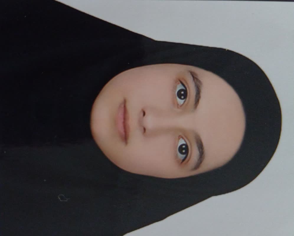 گفتگو با  عسل شایق  دانش اموز بدون غیبت