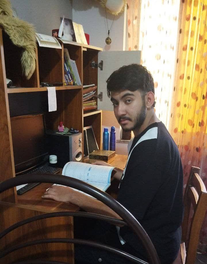 امیر رضا عبدالهی دفتر برنامه ریزی را من هر شب پر می‌کنم