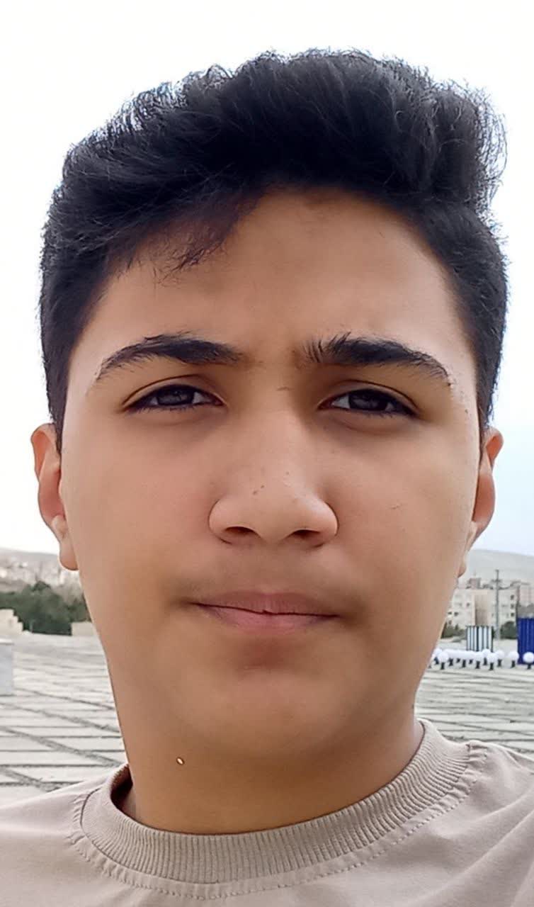 گفتگو با سینا گرجی دانش آموز برتر نهم از همدان یک