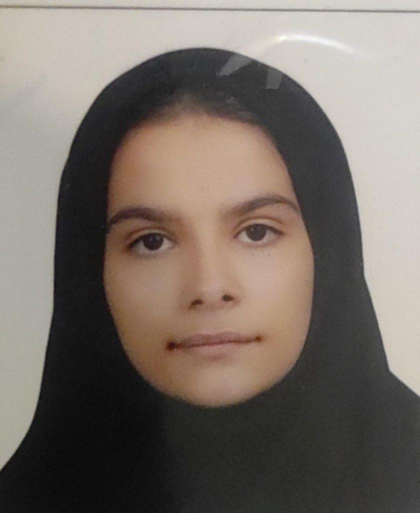 گفتگو با  فاطمه دوستی پایه هشتم عضو باشگاه هفتصدتایی  از سنندج