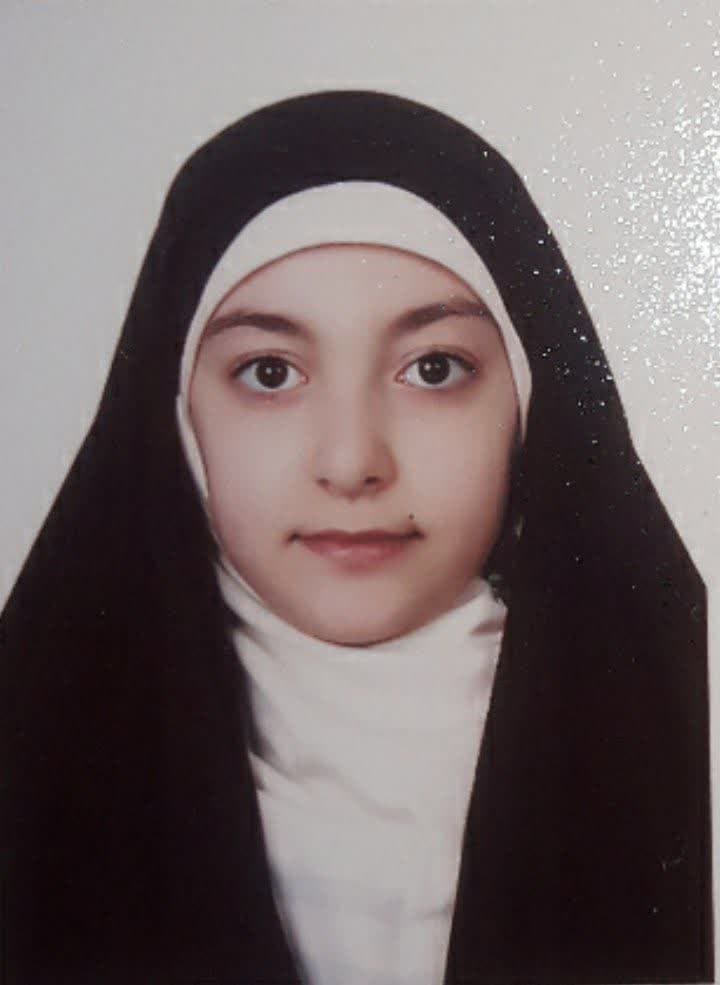 گفت وگو با  ملیکا مولائی قهرمان پیوستگی دهم ریاضی از میانه