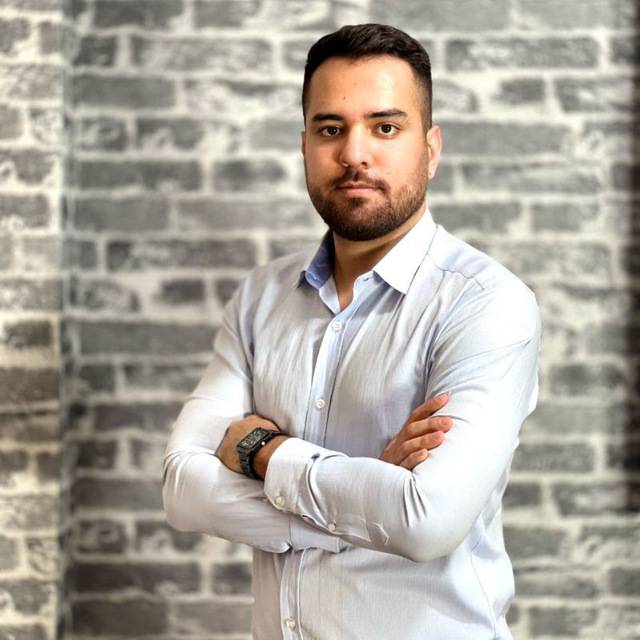 گفتگوبامحمد معمری:مشاور برتر و دبیر ریاضی و تندخوانی"کتاب پرتکرار