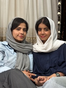 مصاحبه باخواهران (شیدا و مهشید)شیروانی دانشجوهای پزشکی ازشهرضا