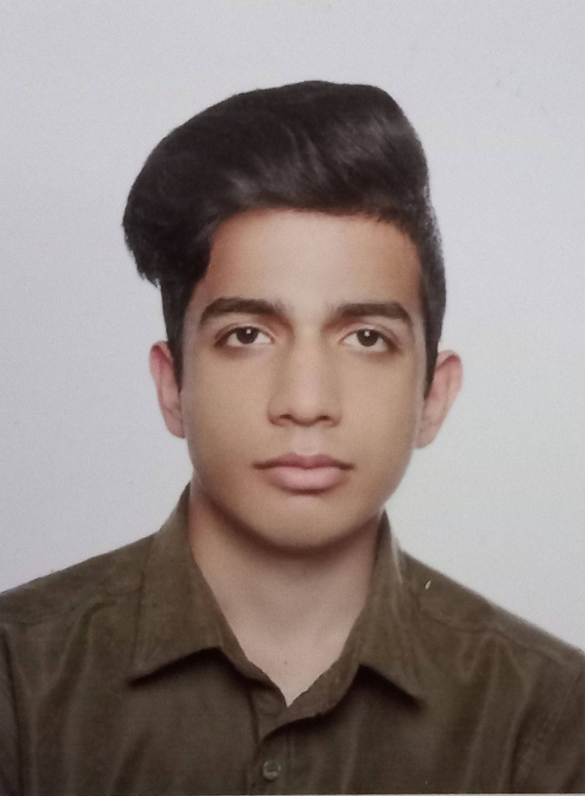 امیرمهدی اشرف زاده؛نمودار پیشرفت در 3 سال،96 آزمون،2979 پاسخ صحیح