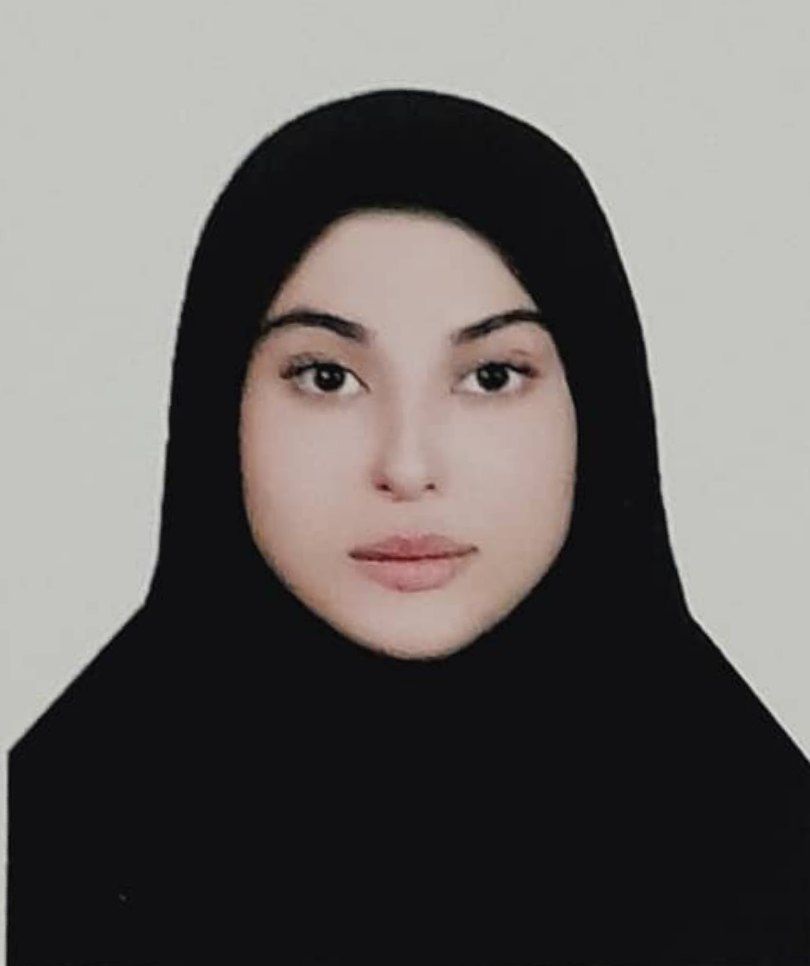 گفتگو با ماهک رستمی پور  - عضو باشگاه پانصدتایی ها