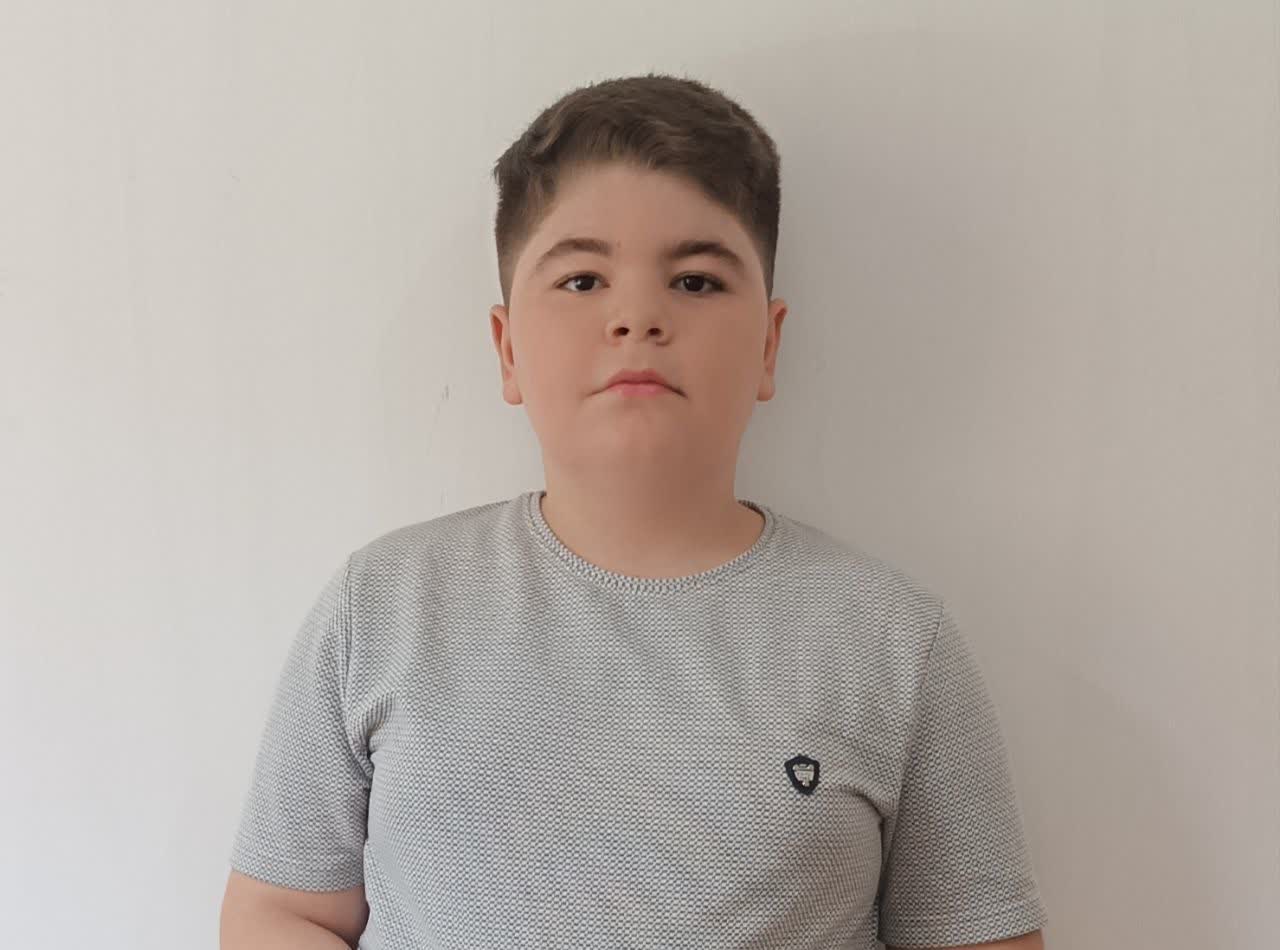 گفت و گو با علیرضا حاتمی از ششم دبستان تا قبولی در آزمون تیزهوشان