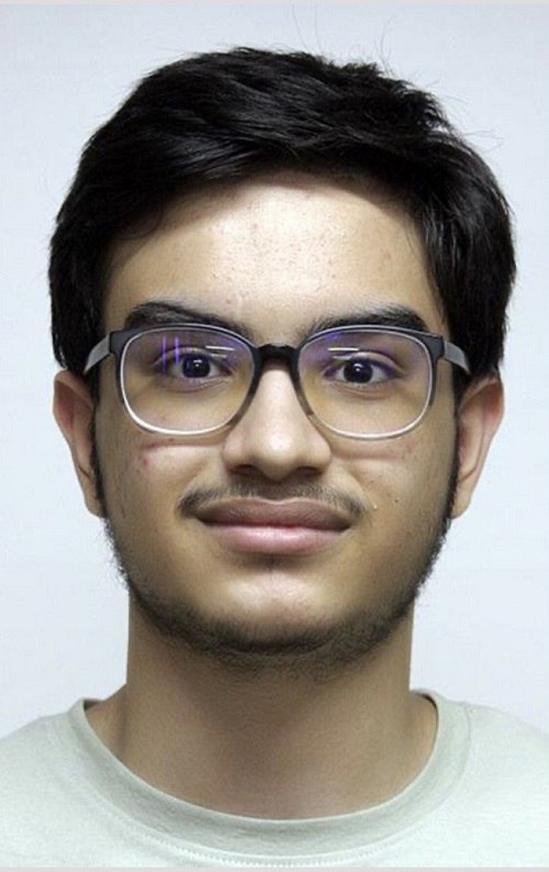 علی صادق تهرانی رتبه 10 منطقه 1 کنکور تجربی 1404(9 سال، 147آزمون)