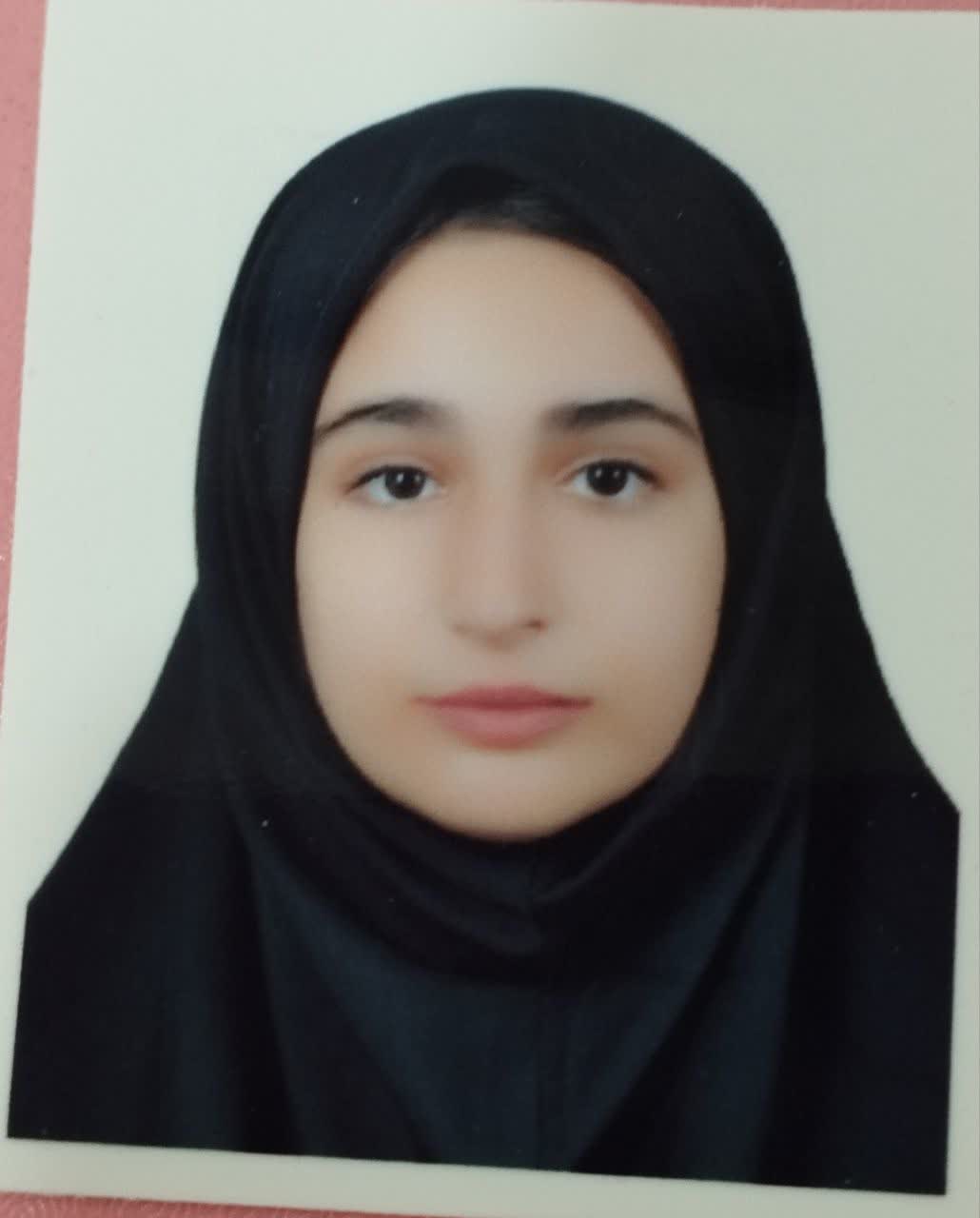 گفتگو با سیده نازنین رضوی دانش آموز پایه دهم تجربی