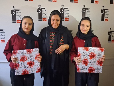 گفت و گو با تینا  نیکرو قبولی مدرسه نمونه دولتی از شهرضا