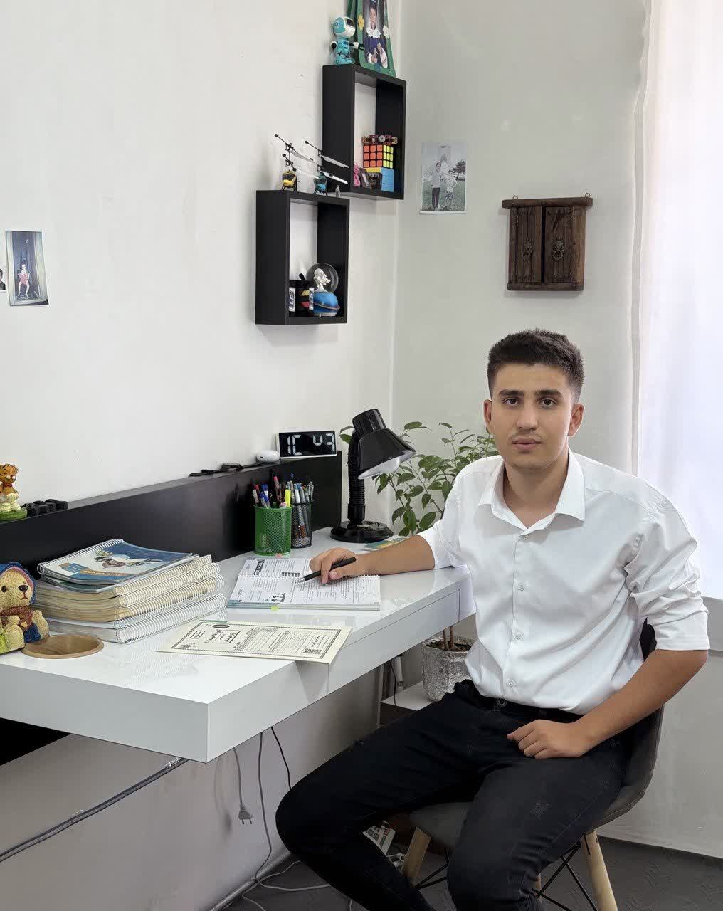 گفت و گو با امیررضا کیکاووس قبولی دانشگاه فرهنگیان از نقده