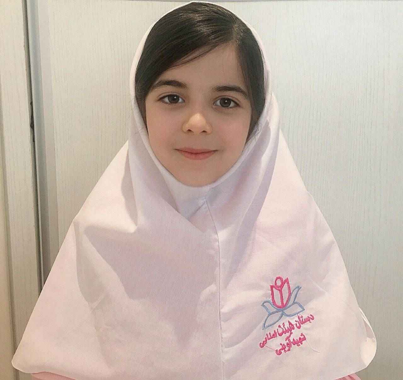 گفت و گو با سیده نادیا صابریان، قهرمان پیشرفت پایه ششم