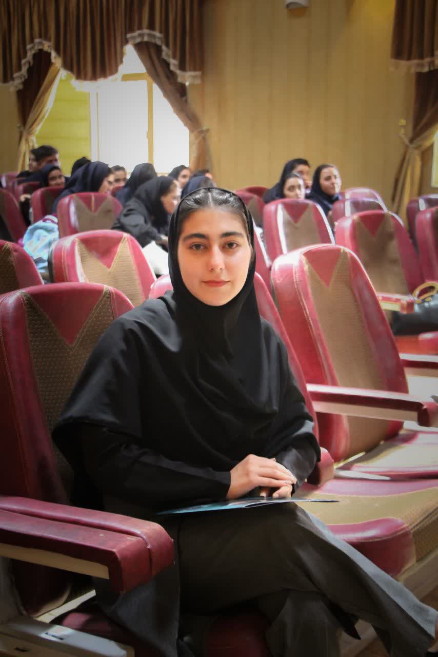 گفتگو با بیتا علیرضایی؛قهرمان آزمون‌های تابستان 1404 از شهربابک