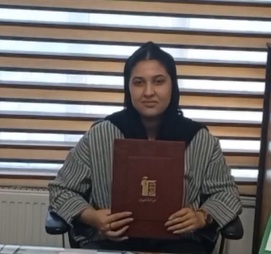 فیلم گفتگو با آیدا نادری رتبه 485 منطقه 2 کنکور تجربی 1404