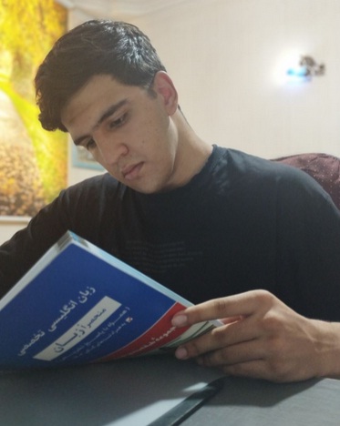 گفت و گو با سید حسین هاشمی قهرمان آزمون‌های تابستان از زاهدان