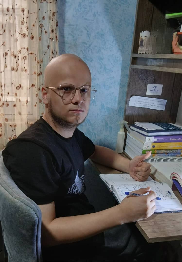 گفتگو با مهدی ریز؛ عضو باشگاه هزارتایی‌ها از رشت