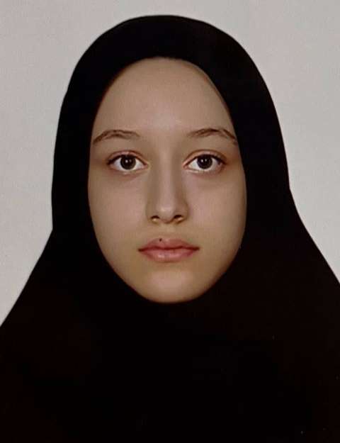 گفتگو با دانش آموز یسنا حسین پور قهرمان تابستان