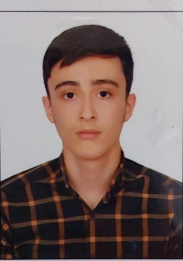 گفتگو با  راژان کریمی از سنندج رتبه  191منطقه 2 رشته انسانی