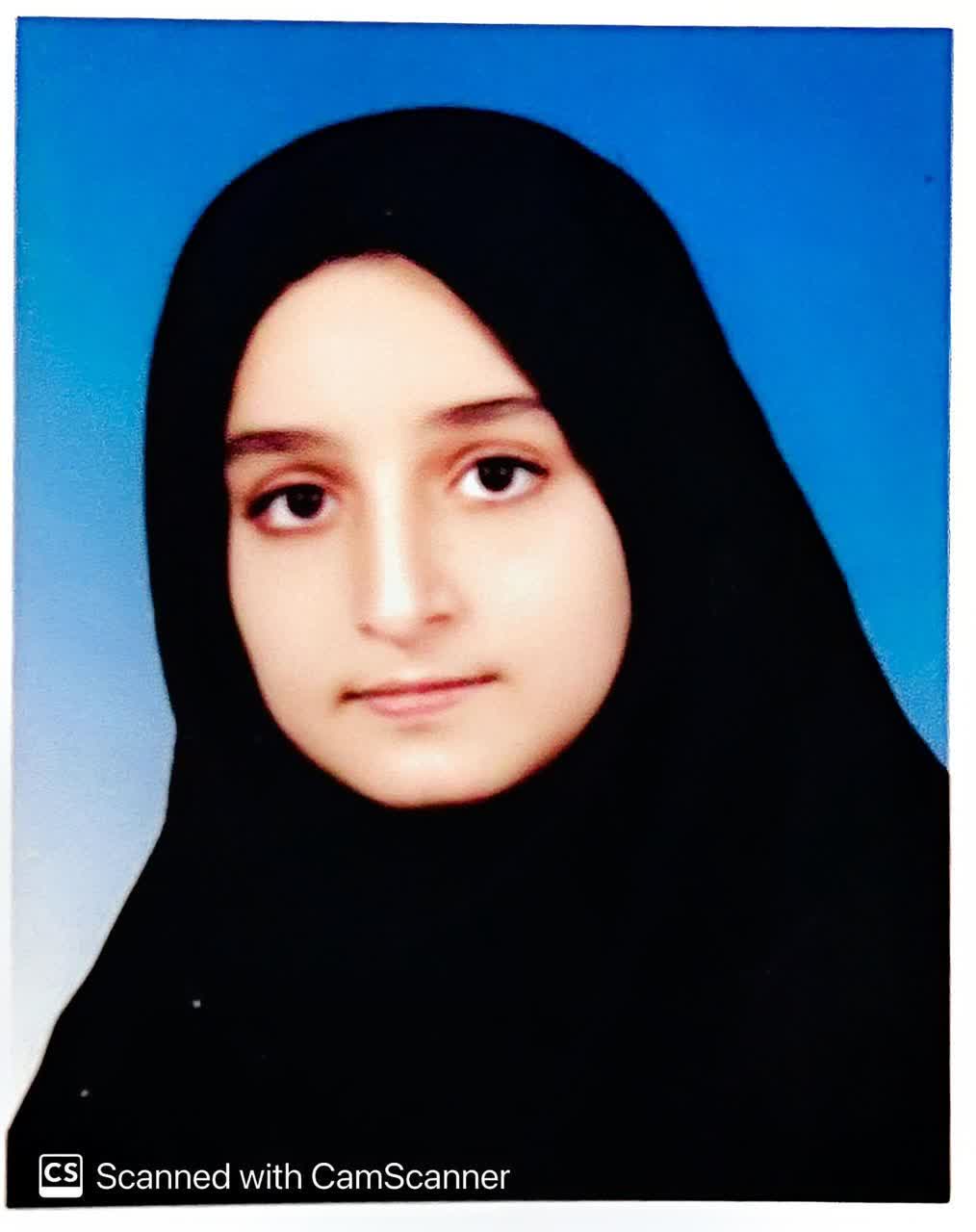 گفت و گو با منا مهدی زاده منشی دوازدهم تجربی قهرمان تابستان 1404