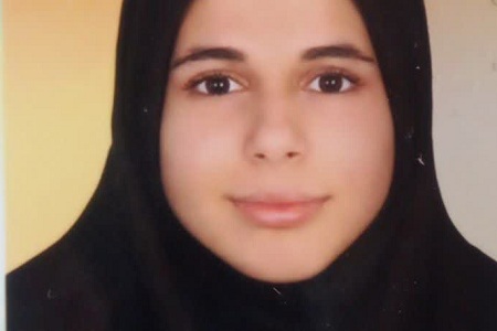 گفتگو با  هلیا زحمت کش دانش آموز پایه دوازدهم انسانی