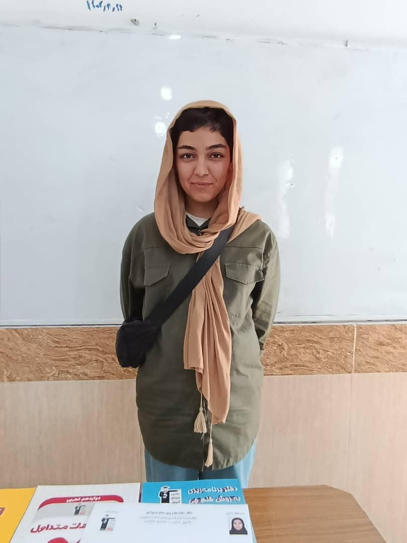 گفتگو با مریم سلطان احمدی دوازده تجربی دانش آموز برتر تابستان