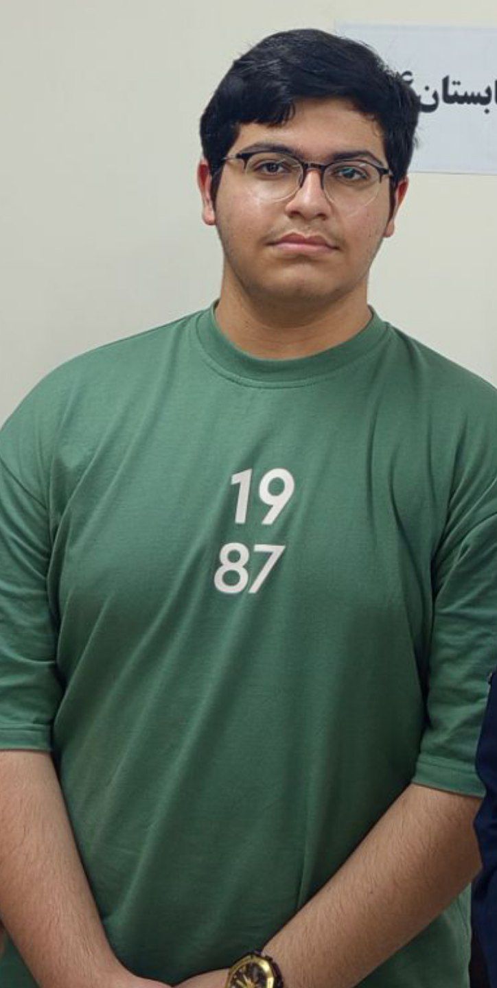 گفتگو با پارسا احمدی قهرمان پیشرفت دوازدهم انسانی