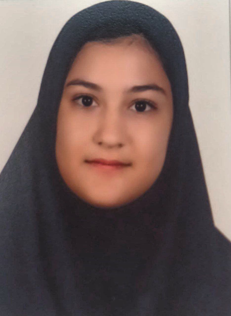 سارینا افشار: تابستان فرصت مناسبی برای تقویت پایه‌ی درسی من بود