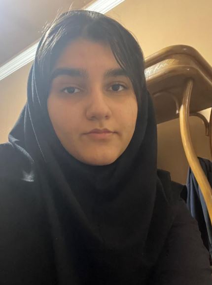 نیکا شاکری از مدرسه فرزانگان آمل: کتاب‌های کانون کافی هستند