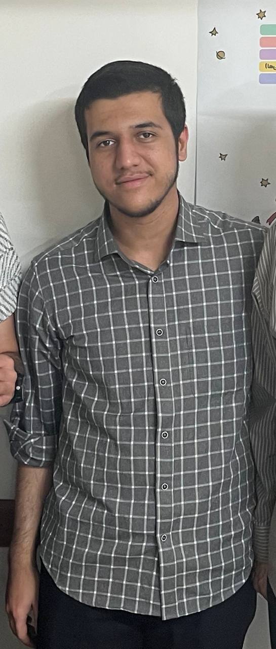 امیرعلی خطیبی قهرمان پیوستگی دوازدهم تجربی