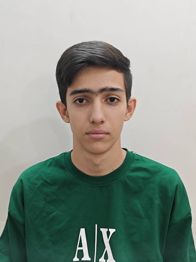 گفت و گو با  محمد متین حسن زاده ؛ پایه دهم تجربی