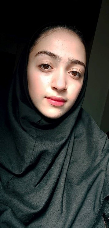 گفت و گو با فاطمه زهرا انوری ؛ پایه دهم تجربی