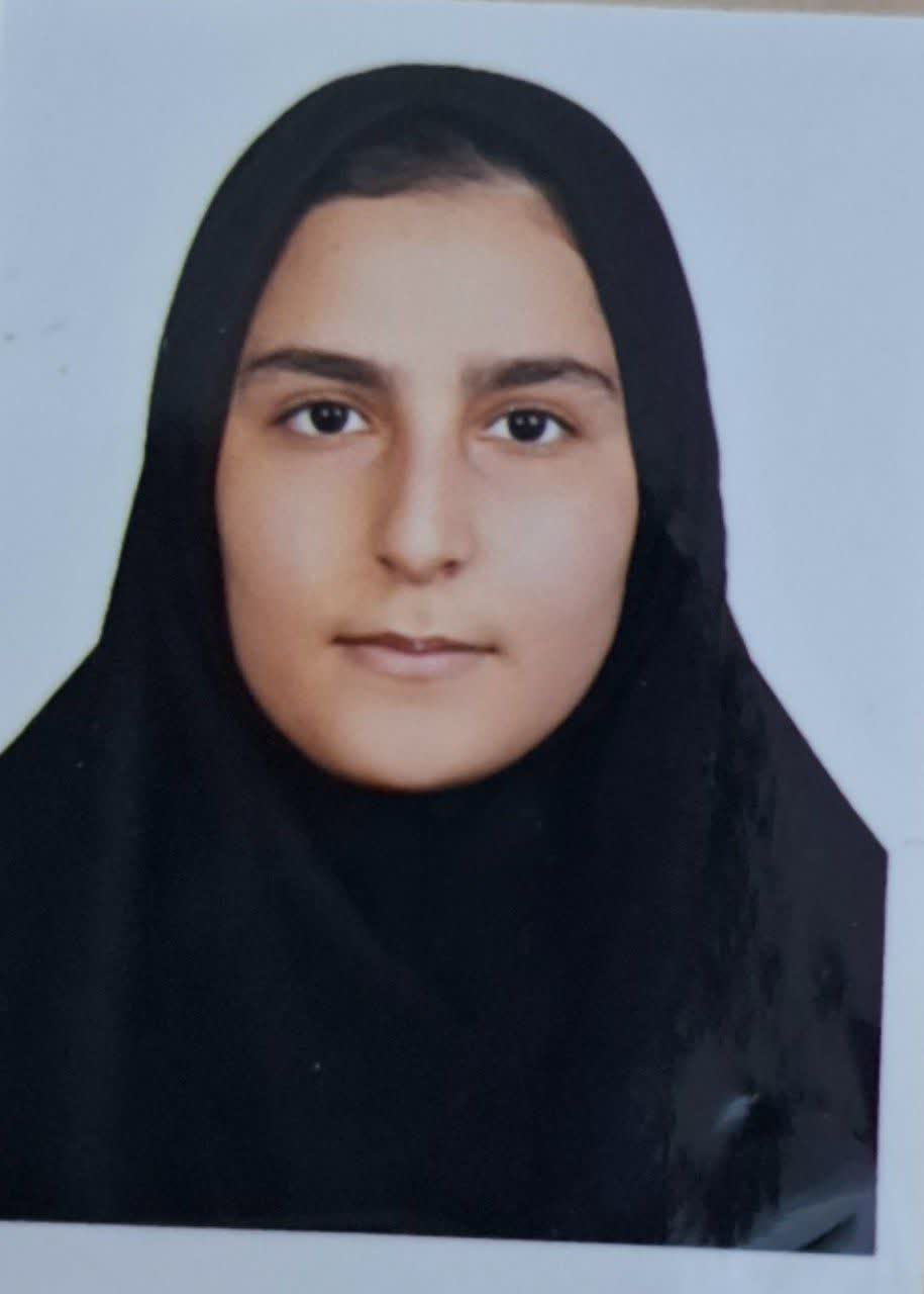 گفتگو با مژده نیکخواه سخنور عضو باشگاه پانصدتایی‌ها از فردیس