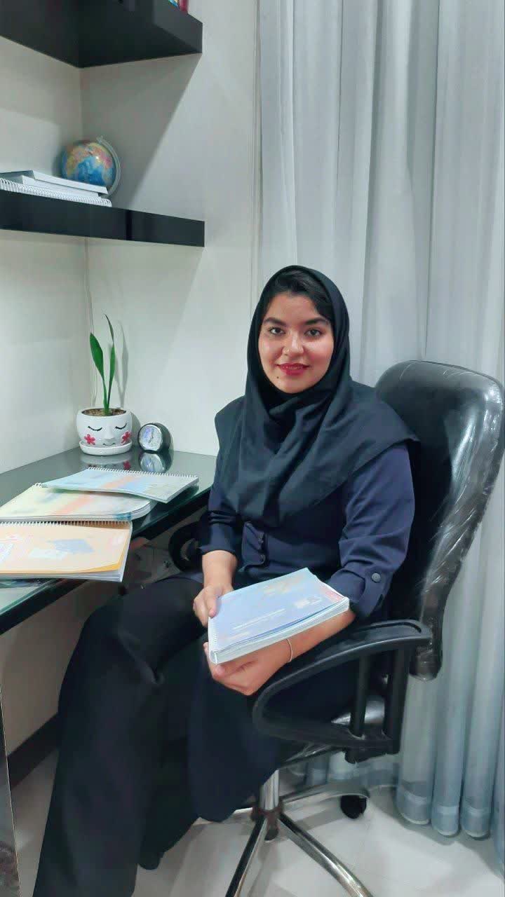 گفتگو با فاطمه زارع رتبه  9 کشوری هنرستان - یزد دختر