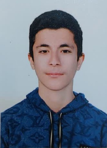 مصاحبه با امیرحسین اجاکه پایه دهم تجربی از تنکابن