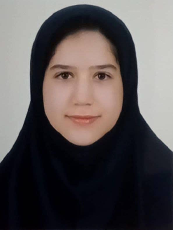 گفت و گو با پگاه رئیسیان دانش آموز مقطع دوازدهم تجربی