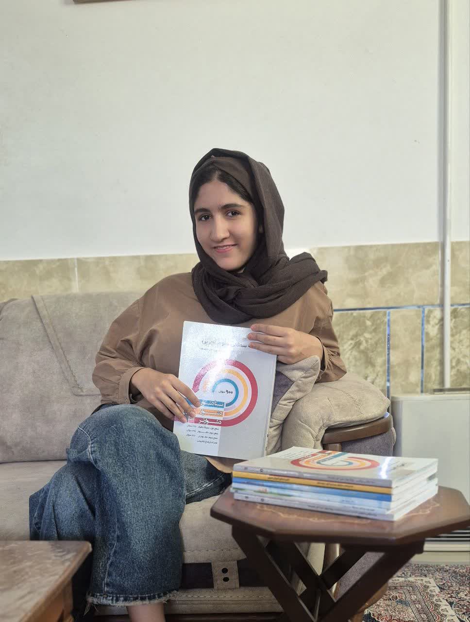 گفتگو با مریم پورفتحیان؛قبولی نمونه دولتی 1404 از شهربابک